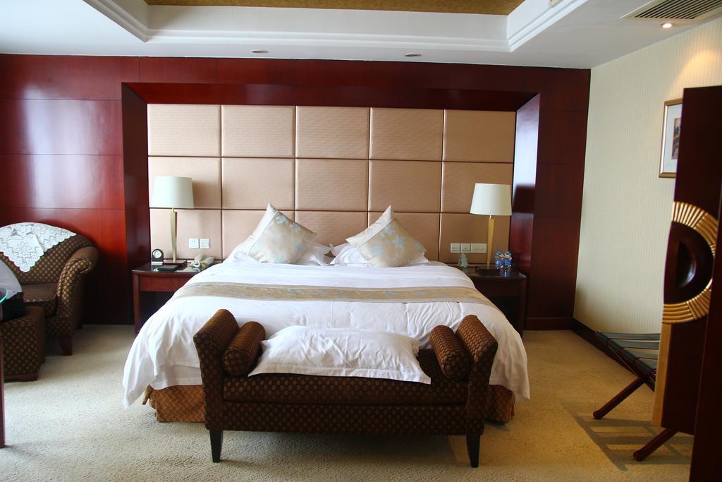 Huafang Jinling International Hotel Zhangjiagang Chambre photo