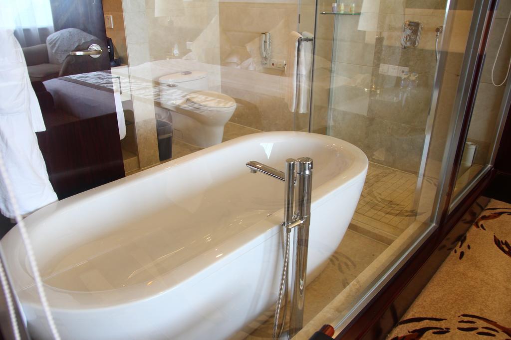 Huafang Jinling International Hotel Zhangjiagang Chambre photo
